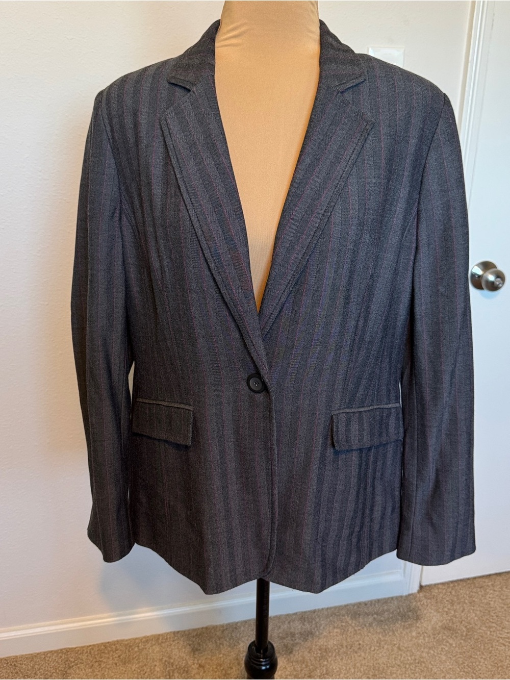 Apostrophe Gray Pinstripe Women's Single-Button Blazer